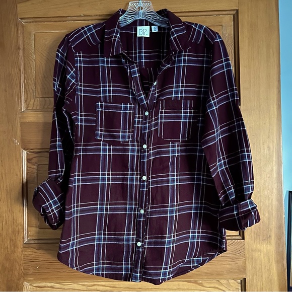 Nordstrom Flannel Shirt! 💙 - Picture 2 of 8